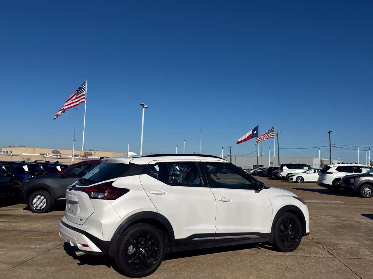 Certified 2023 Nissan Kicks SR w/ Exterior Package FWD image 25
