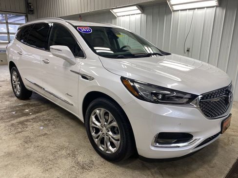 Used 2021 Buick Enclave Avenir w/ Avenir Technology Package image 2