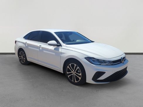 Certified 2026 Volkswagen Jetta Sport FWD image 7