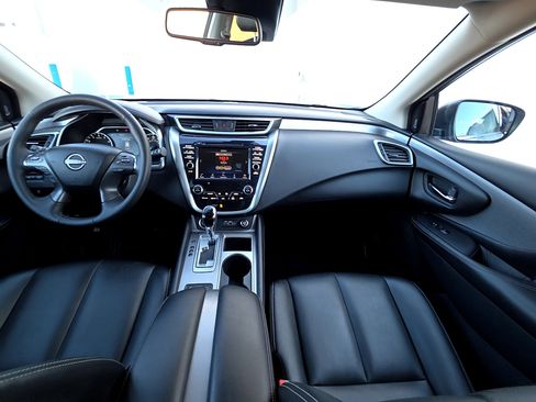 Used 2024 Nissan Murano SV w/ SV Midnight Edition Package image 14