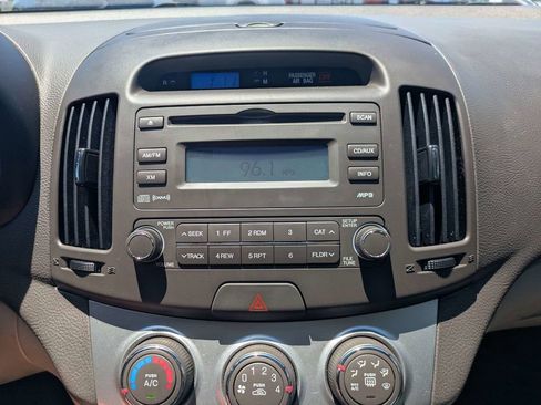 Used 2010 Hyundai Elantra GLS FWD image 20