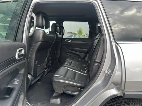Used 2020 Jeep Grand Cherokee Limited w/ Luxury Group II AWD/4WD image 17
