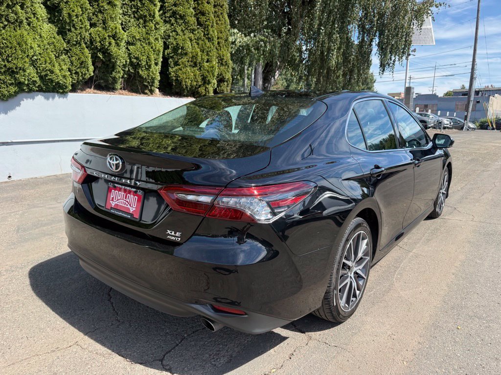 Used 2021 Toyota Camry XLE AWD/4WD image 8