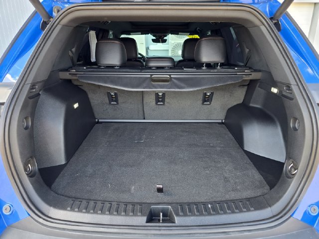 Used 2025 Chevrolet Equinox RS w/ Safety and Technology Package AWD/4WD image 12