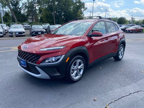 Certified 2023 Hyundai Kona SEL w/ Convenience Package AWD/4WD image 6