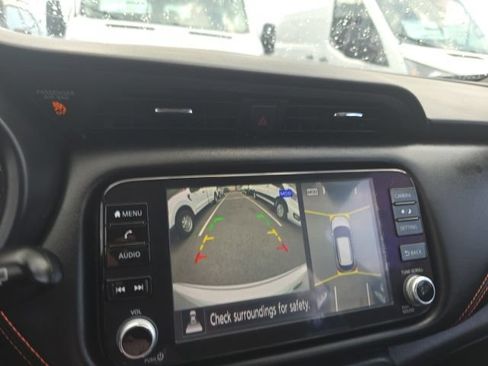 Used 2023 Nissan Kicks SR w/ SR Premium Package FWD image 13