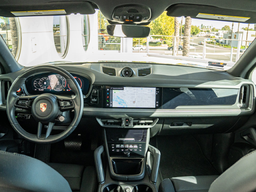 Certified 2026 Porsche Cayenne AWD/4WD image 14