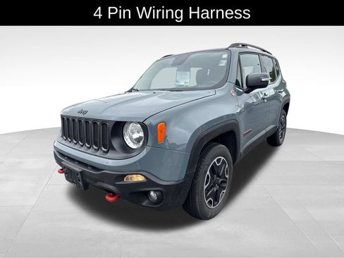Used 2017 Jeep Renegade Trailhawk w/ Trailer Tow Group AWD/4WD image 7