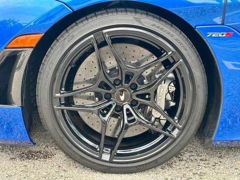 Used 2022 McLaren 720S Spider RWD image 19