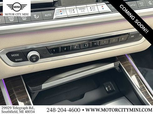 Used 2021 BMW X7 M50i w/ Executive Package image 37