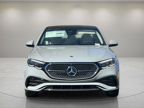 New 2025 Mercedes-Benz E 350 4MATIC Sedan image 9