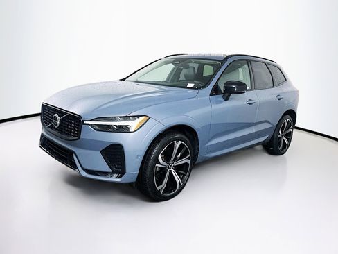 Used 2023 Volvo XC60 B5 Ultimate w/ Protection Package Premier image 3