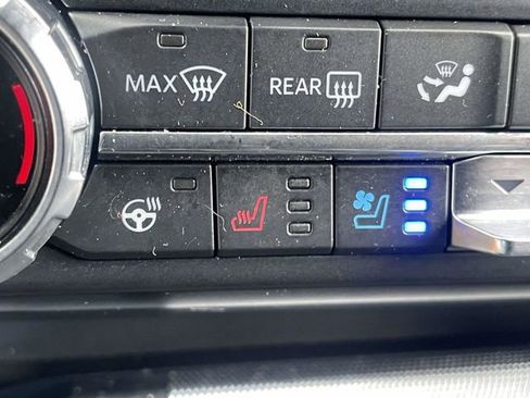 Used 2022 Ford F150 Lariat w/ Equipment Group 502A High AWD/4WD image 31