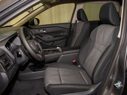 New 2026 Nissan Rogue SV image 12