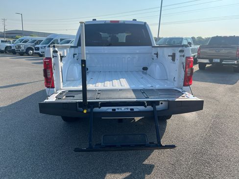 Certified 2022 Ford F150 XLT w/ Equipment Group 302A High image 17