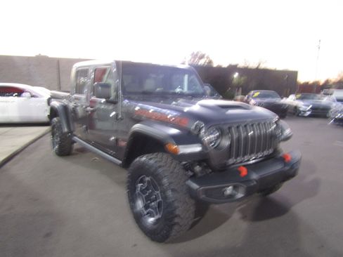 Used 2021 Jeep Gladiator Mojave image 4