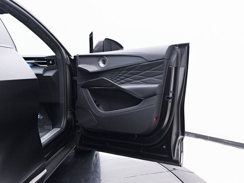 Used 2025 Lotus Eletre AWD/4WD image 44