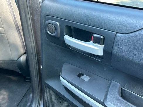 Used 2018 Toyota Tundra SR5 w/ TRD Off Road Package AWD/4WD image 43