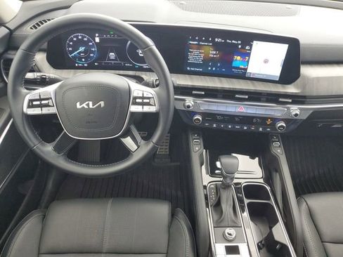 Used 2024 Kia Telluride SX FWD image 16
