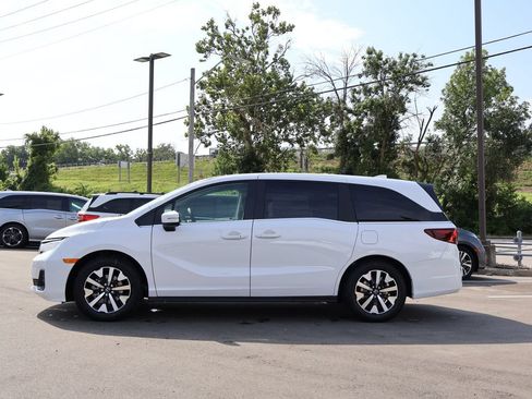 New 2026 Honda Odyssey EX-L image 4