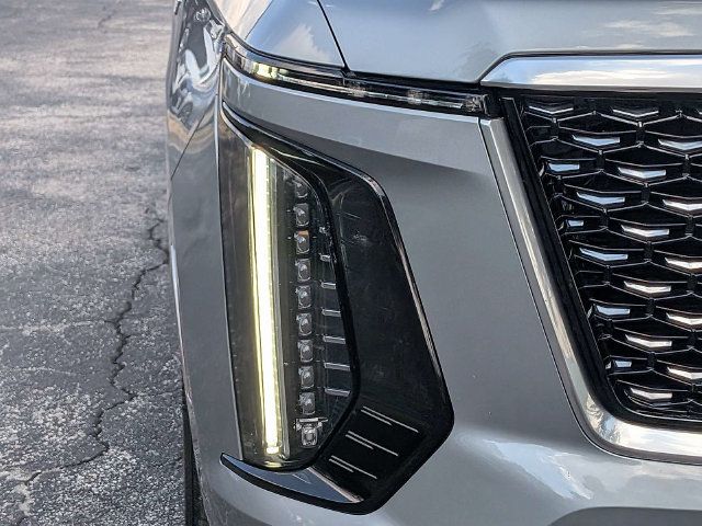 Certified 2025 Cadillac Escalade Premium Luxury AWD/4WD image 10