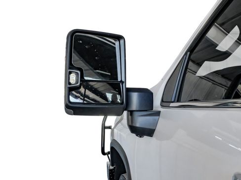 Used 2025 Chevrolet Silverado 3500 High Country w/ High Country Premium Package image 40