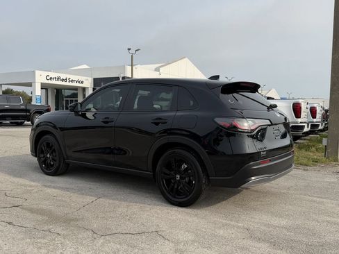 Used 2026 Honda HR-V Sport image 7