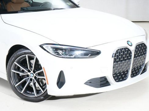 Used 2024 BMW 430i Convertible image 11