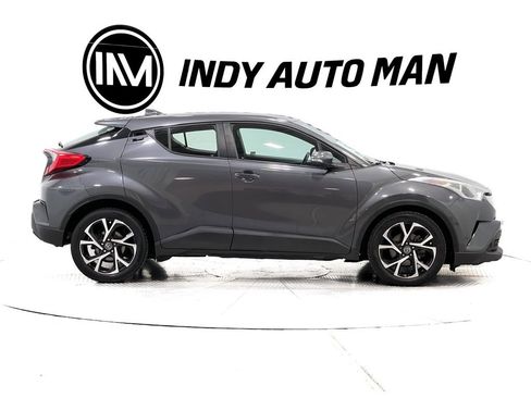 Used 2018 Toyota C-HR XLE image 3