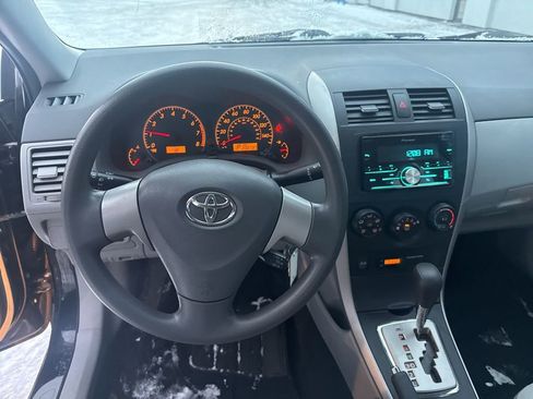 Used 2010 Toyota Corolla image 19