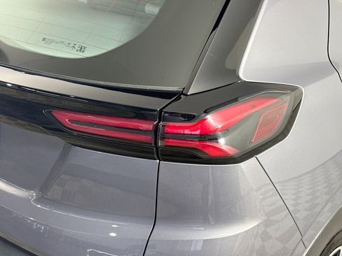 Used 2023 Chevrolet Bolt EUV Premier image 34