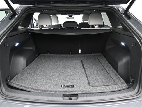 New 2026 Volkswagen Atlas Cross Sport SEL Premium R-Line image 12