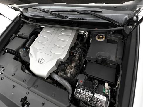 Used 2019 Lexus GX 460 image 32