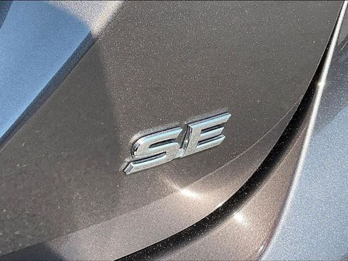 Used 2023 Toyota Camry SE FWD image 10