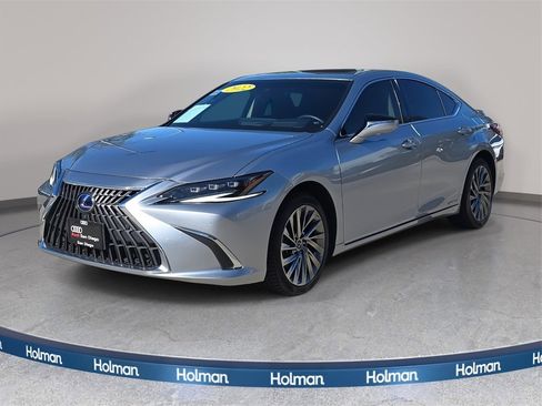 Used 2022 Lexus ES 300h Ultra Luxury image 8