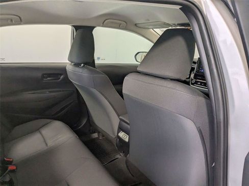 Certified 2025 Toyota Corolla LE FWD image 28