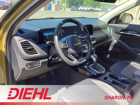 Used 2024 Kia Seltos SX w/ SX Sunroof Package AWD/4WD image 10
