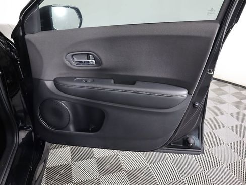 Used 2020 Honda HR-V Sport image 25
