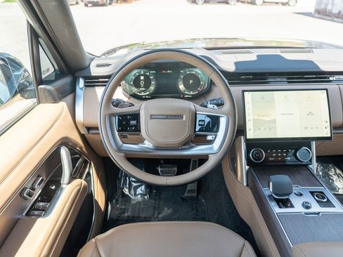 Certified 2023 Land Rover Range Rover SE AWD/4WD image 13