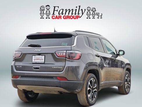 Used 2024 Jeep Compass Limited image 4