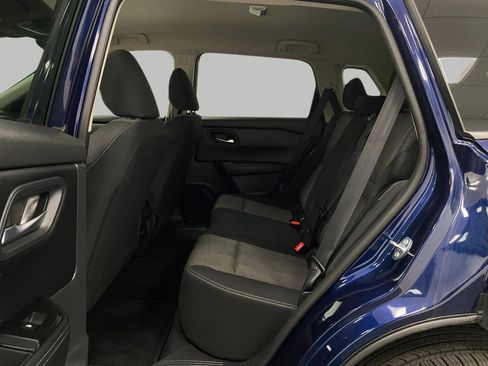 Certified 2025 Nissan Rogue SV AWD/4WD image 28