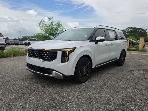 New 2026 Kia Carnival SX FWD image 4