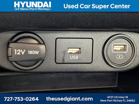 Used 2023 Hyundai Elantra Limited image 25