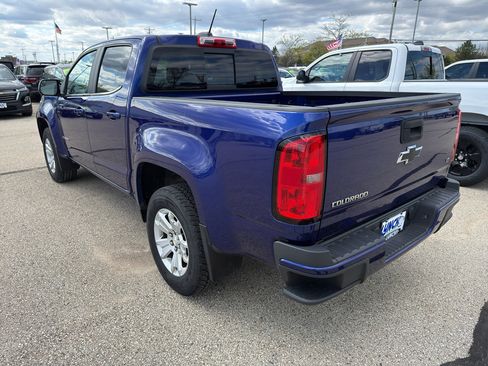 Used 2017 Chevrolet Colorado LT w/ LT Convenience Package RWD image 3