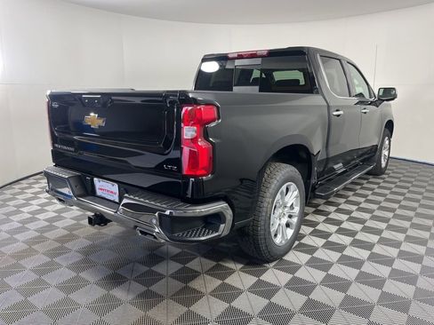 New 2026 Chevrolet Silverado 1500 LTZ w/ LTZ Premium Package AWD/4WD image 5