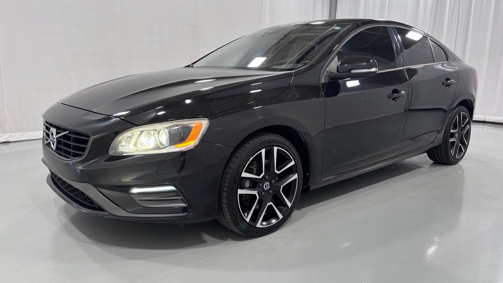 Used 2017 Volvo S60 T5 Dynamic AWD/4WD image 1