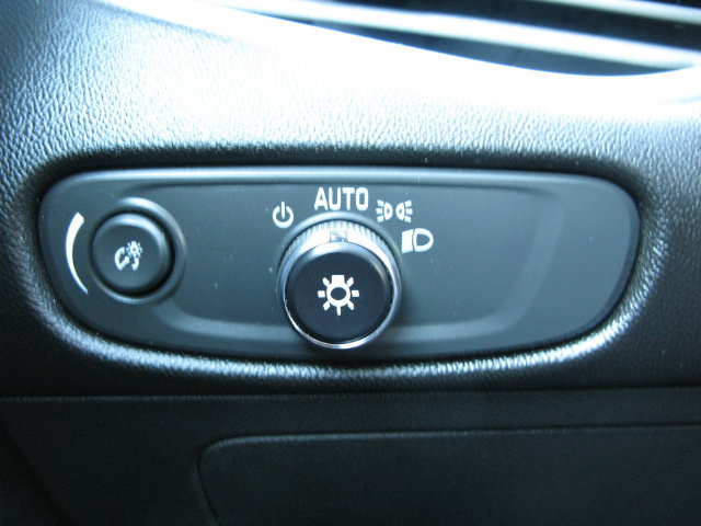 Used 2024 Chevrolet Malibu LT FWD image 15