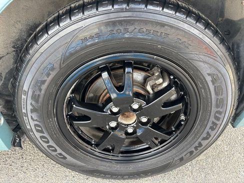 Used 2013 Toyota Prius Two image 9