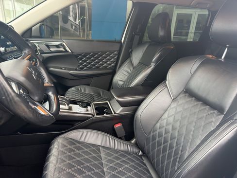 Used 2022 Mitsubishi Outlander SEL FWD image 4