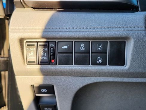 Used 2018 Honda Odyssey EX-L image 25